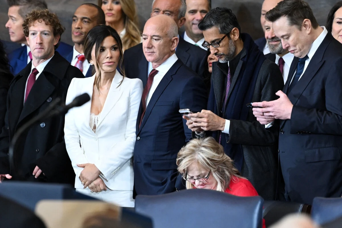 Fotografija "vrijedna" stotine milijardi dolara: Zuckerberg, Bezos, Pichai i Musk na inauguraciji